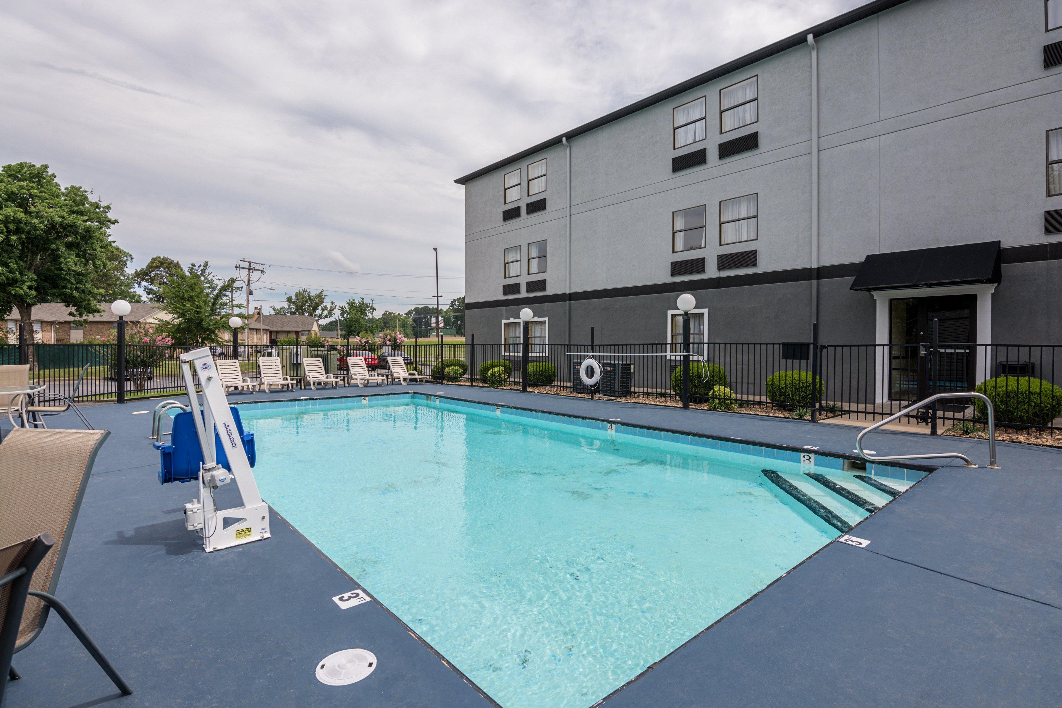 Red Roof Inn & Suites Little Rock Extérieur photo